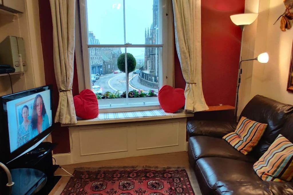 Royal Mile Apt, Just 1 Min From Edinburgh Castle! Экстерьер фото