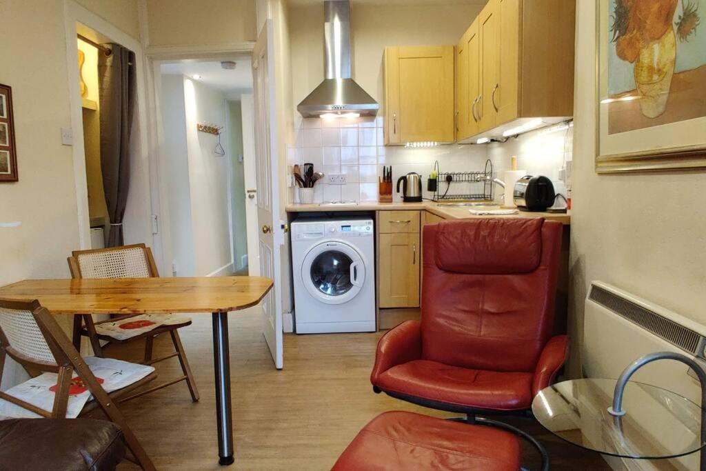 Royal Mile Apt, Just 1 Min From Edinburgh Castle! Экстерьер фото