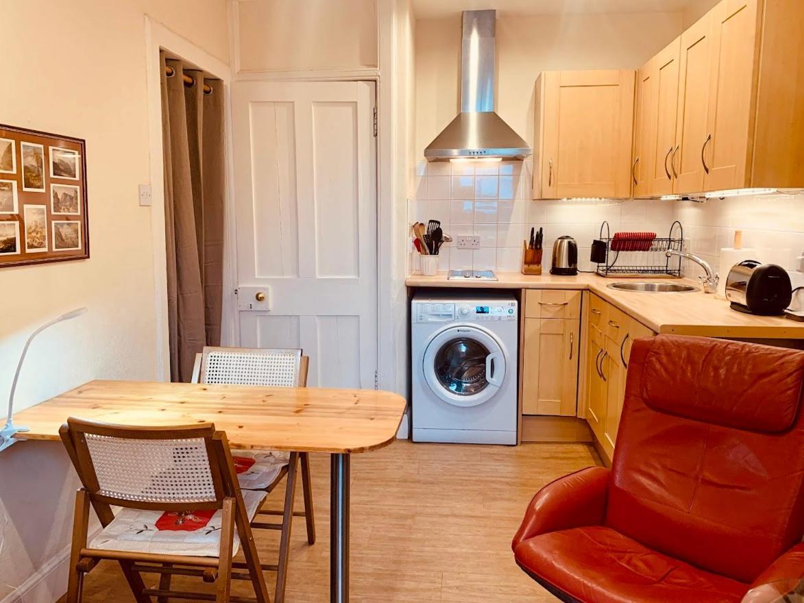 Royal Mile Apt, Just 1 Min From Edinburgh Castle! Экстерьер фото