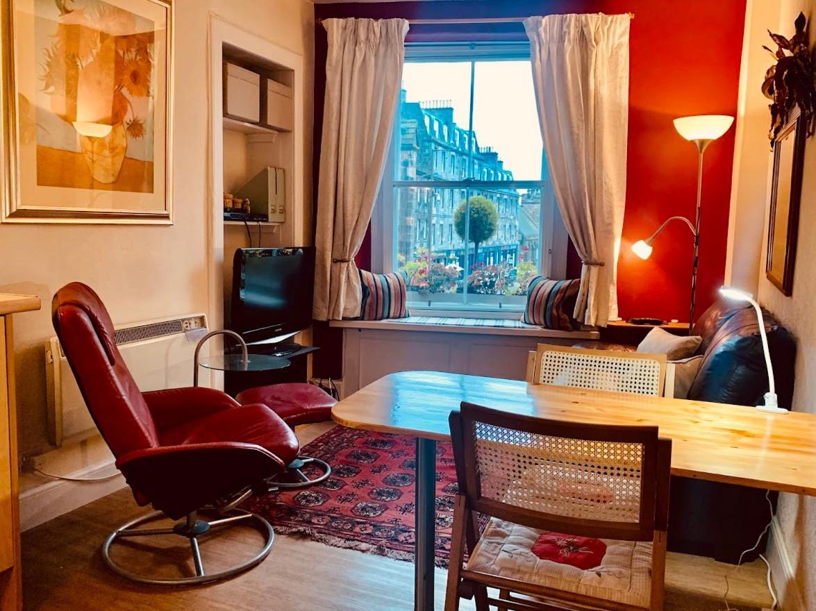Royal Mile Apt, Just 1 Min From Edinburgh Castle! Экстерьер фото